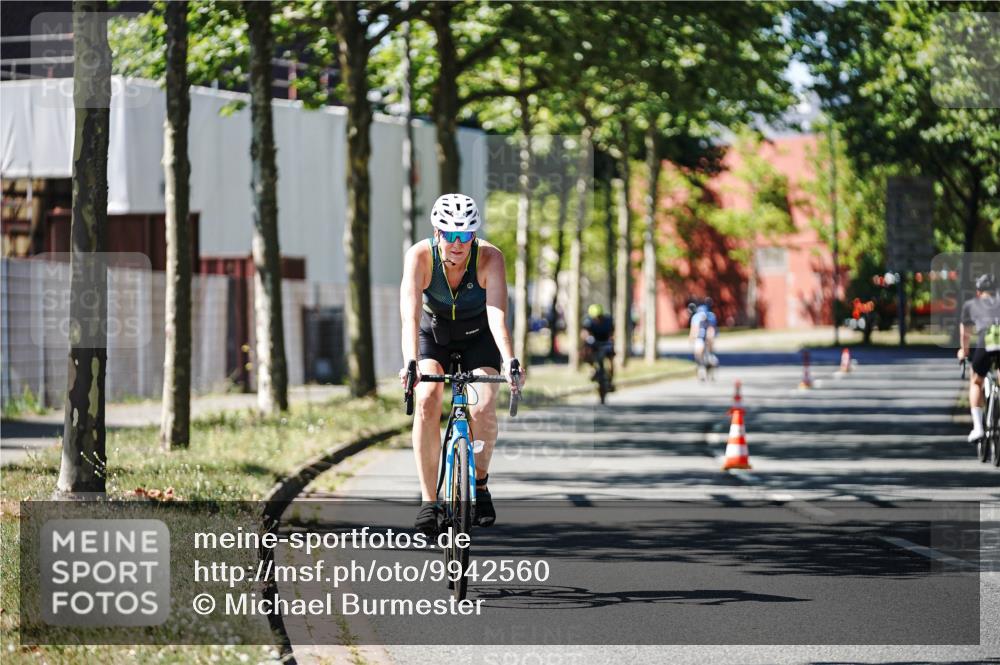 09.08.2026 - GEWOBA Citytriathlon Bremen Michael Burmester http://msf.ph/oto/9942560 09.08.2026 14:31:44 Radfahren 3, 70, 151, 161, 346, 360 meine-sportfotos.de