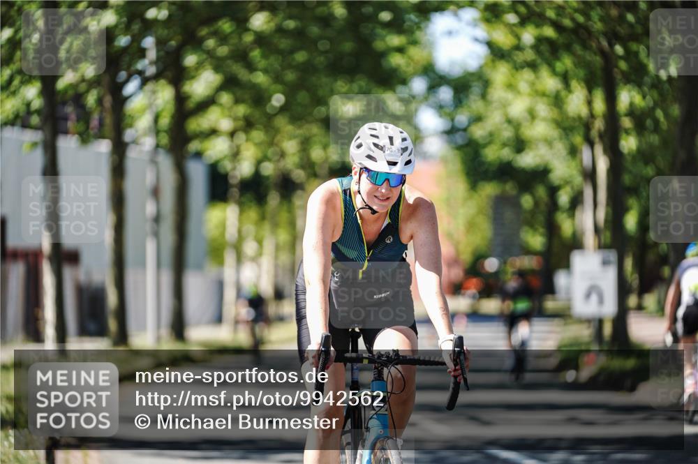 09.08.2026 - GEWOBA Citytriathlon Bremen Michael Burmester http://msf.ph/oto/9942562 09.08.2026 14:31:45 Radfahren 3, 70, 151, 161, 346, 360 meine-sportfotos.de