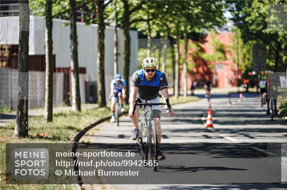 09.08.2026 - GEWOBA Citytriathlon Bremen Michael Burmester http://msf.ph/oto/9942565 09.08.2026 14:31:50 Radfahren 3, 70, 151, 161, 346, 360 meine-sportfotos.de