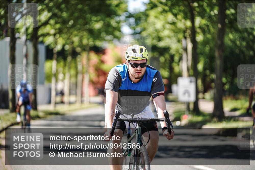 09.08.2026 - GEWOBA Citytriathlon Bremen Michael Burmester http://msf.ph/oto/9942566 09.08.2026 14:31:51 Radfahren 3, 70, 151, 161, 346, 360 meine-sportfotos.de
