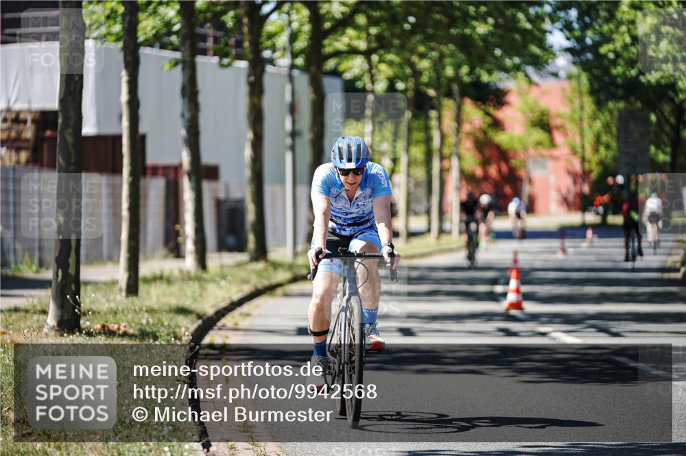 09.08.2026 - GEWOBA Citytriathlon Bremen Michael Burmester http://msf.ph/oto/9942568 09.08.2026 14:31:53 Radfahren 3, 21, 70, 134, 151, 161, 360 meine-sportfotos.de