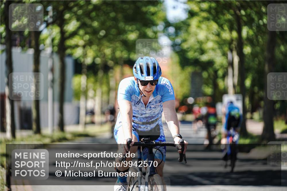 09.08.2026 - GEWOBA Citytriathlon Bremen Michael Burmester http://msf.ph/oto/9942570 09.08.2026 14:31:54 Radfahren 3, 21, 70, 134, 151, 161, 360 meine-sportfotos.de