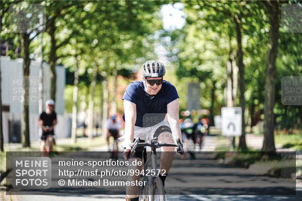 09.08.2026 - GEWOBA Citytriathlon Bremen Michael Burmester http://msf.ph/oto/9942572 09.08.2026 14:31:59 Radfahren 21, 126, 134, 151, 161, 254, 360 meine-sportfotos.de