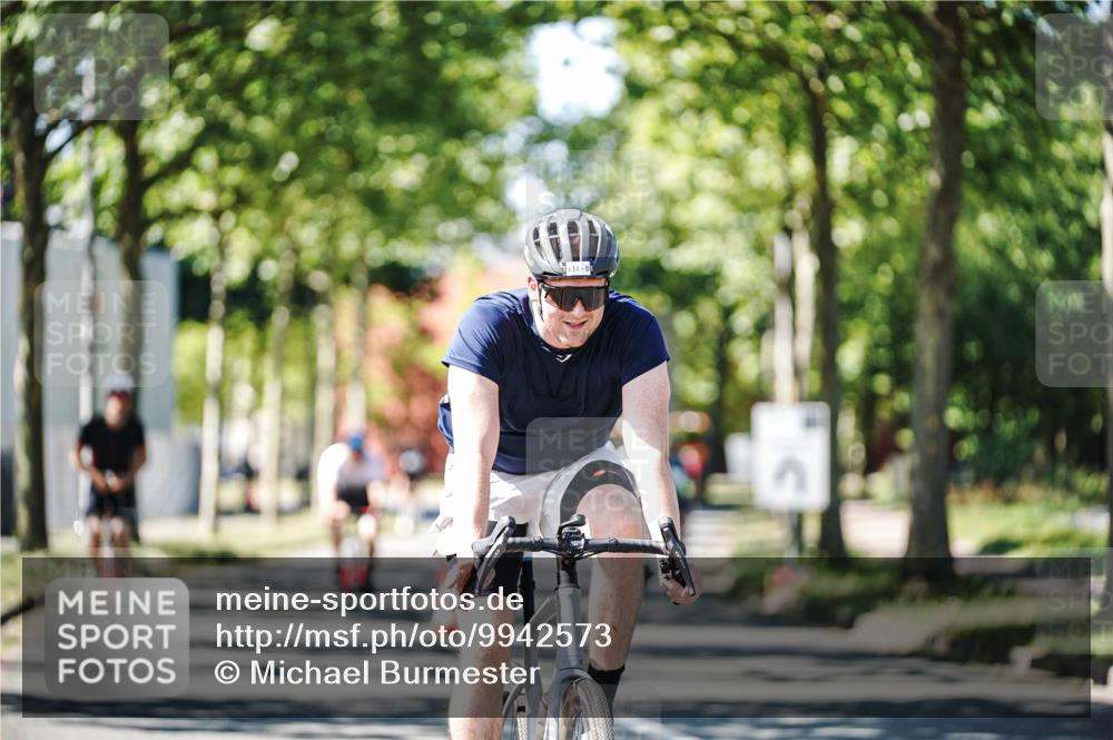 09.08.2026 - GEWOBA Citytriathlon Bremen Michael Burmester http://msf.ph/oto/9942573 09.08.2026 14:31:59 Radfahren 21, 126, 134, 151, 161, 254, 360 meine-sportfotos.de