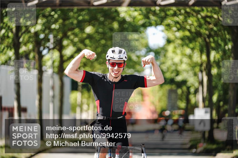 09.08.2026 - GEWOBA Citytriathlon Bremen Michael Burmester http://msf.ph/oto/9942579 09.08.2026 14:32:02 Radfahren 21, 126, 134, 254 meine-sportfotos.de
