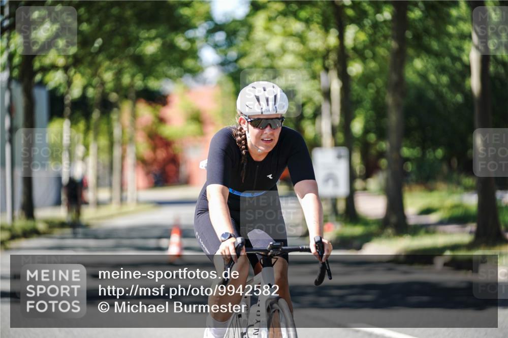 09.08.2026 - GEWOBA Citytriathlon Bremen Michael Burmester http://msf.ph/oto/9942582 09.08.2026 14:32:09 Radfahren 21, 111, 126, 134, 254 meine-sportfotos.de