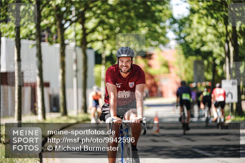 09.08.2026 - GEWOBA Citytriathlon Bremen Michael Burmester http://msf.ph/oto/9942596 09.08.2026 14:32:39 Radfahren 2, 22, 44, 76, 83, 396 meine-sportfotos.de