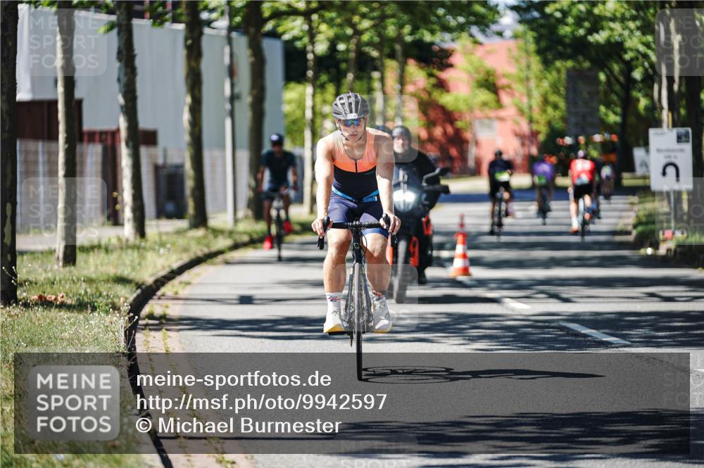 09.08.2026 - GEWOBA Citytriathlon Bremen Michael Burmester http://msf.ph/oto/9942597 09.08.2026 14:32:42 Radfahren 2, 22, 44, 76, 396 meine-sportfotos.de
