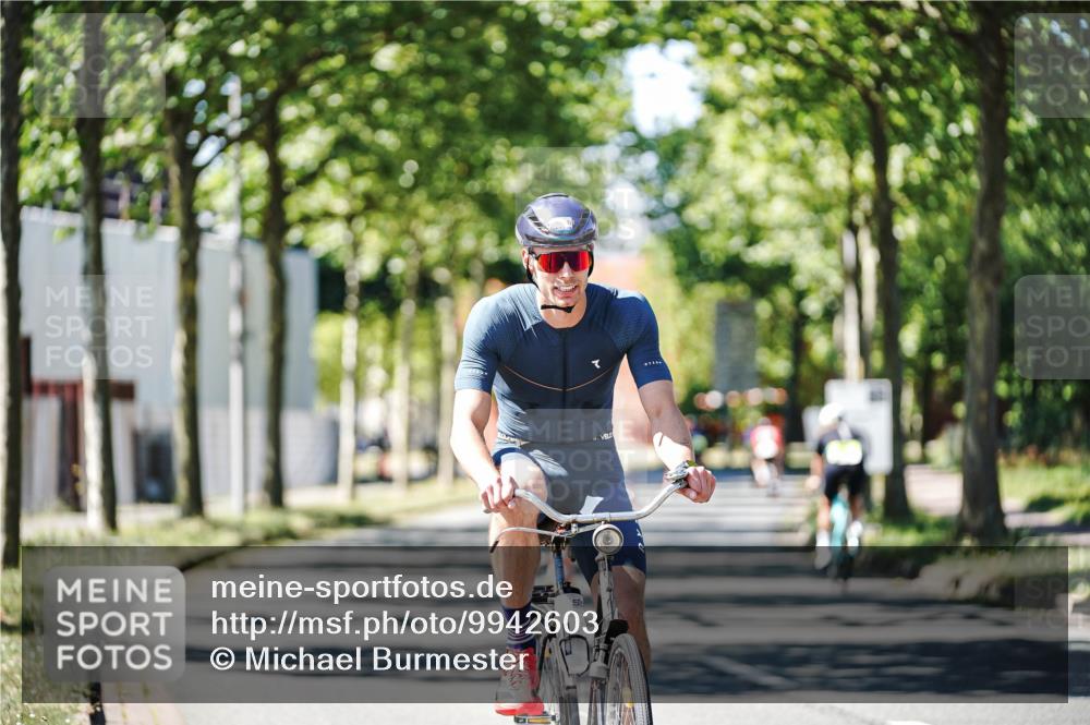 09.08.2026 - GEWOBA Citytriathlon Bremen Michael Burmester http://msf.ph/oto/9942603 09.08.2026 14:32:46 Radfahren 2, 44, 76, 396 meine-sportfotos.de