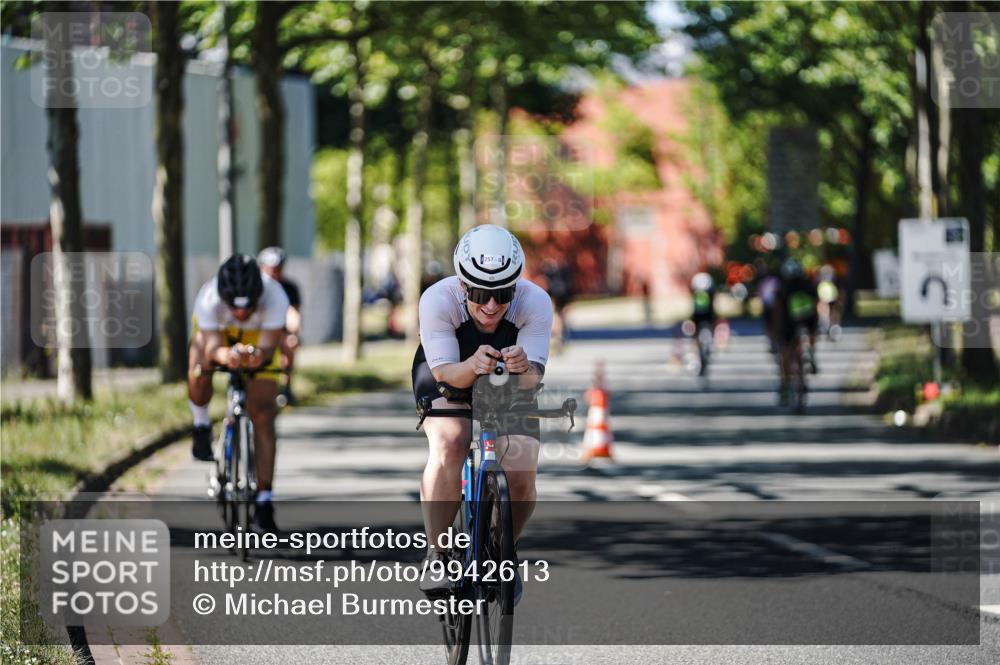 09.08.2026 - GEWOBA Citytriathlon Bremen Michael Burmester http://msf.ph/oto/9942613 09.08.2026 14:32:59 Radfahren 9, 19, 38, 148, 257, 302, 349 meine-sportfotos.de