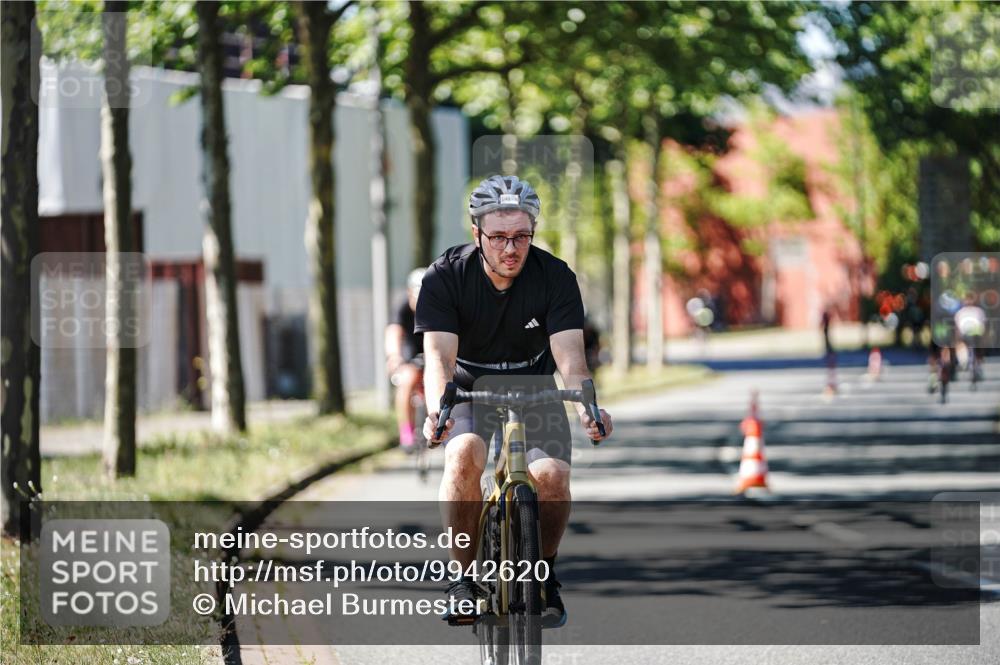 09.08.2026 - GEWOBA Citytriathlon Bremen Michael Burmester http://msf.ph/oto/9942620 09.08.2026 14:33:02 Radfahren 9, 19, 38, 148, 257, 302, 349, 354 meine-sportfotos.de