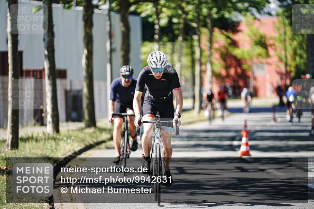 09.08.2026 - GEWOBA Citytriathlon Bremen Michael Burmester http://msf.ph/oto/9942631 09.08.2026 14:33:19 Radfahren 17, 86, 158, 179, 180, 265, 354, 395 meine-sportfotos.de