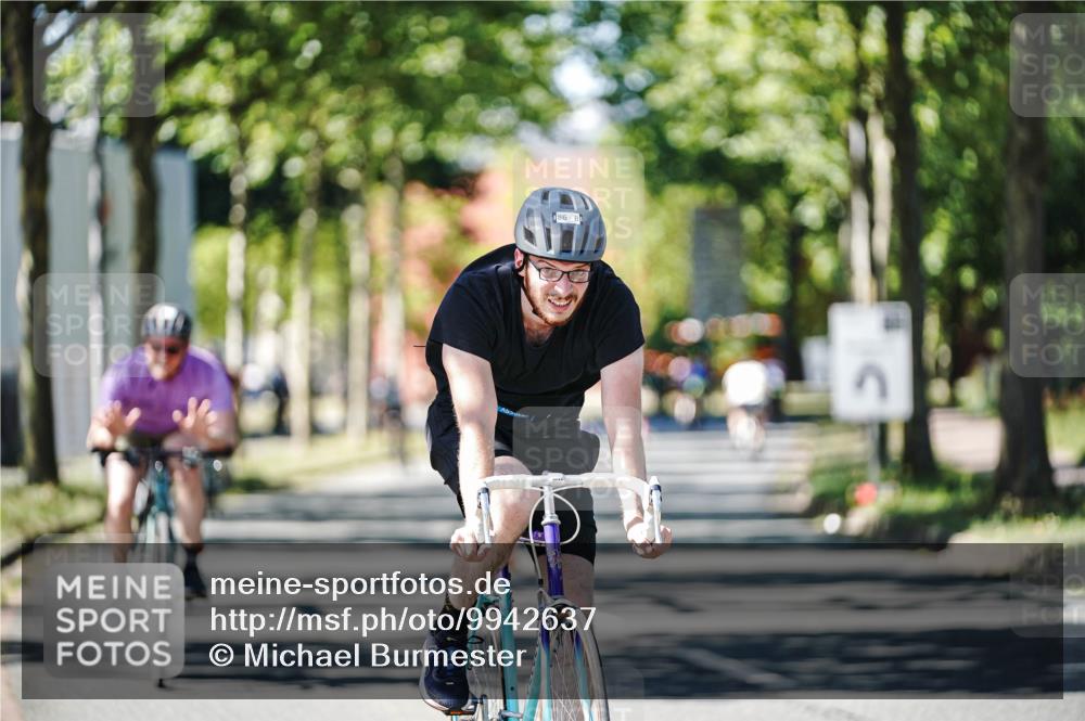 09.08.2026 - GEWOBA Citytriathlon Bremen Michael Burmester http://msf.ph/oto/9942637 09.08.2026 14:33:23 Radfahren 17, 86, 158, 179, 180, 232, 265, 395 meine-sportfotos.de