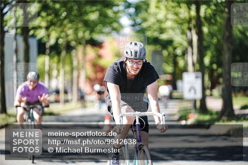 09.08.2026 - GEWOBA Citytriathlon Bremen Michael Burmester http://msf.ph/oto/9942638 09.08.2026 14:33:23 Radfahren 17, 86, 158, 179, 180, 232, 265, 395 meine-sportfotos.de