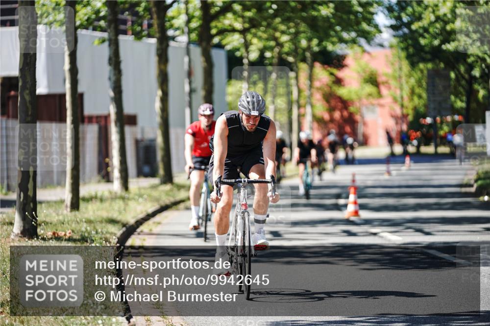 09.08.2026 - GEWOBA Citytriathlon Bremen Michael Burmester http://msf.ph/oto/9942645 09.08.2026 14:33:26 Radfahren 17, 86, 158, 179, 180, 232, 263, 265, 308, 395 meine-sportfotos.de