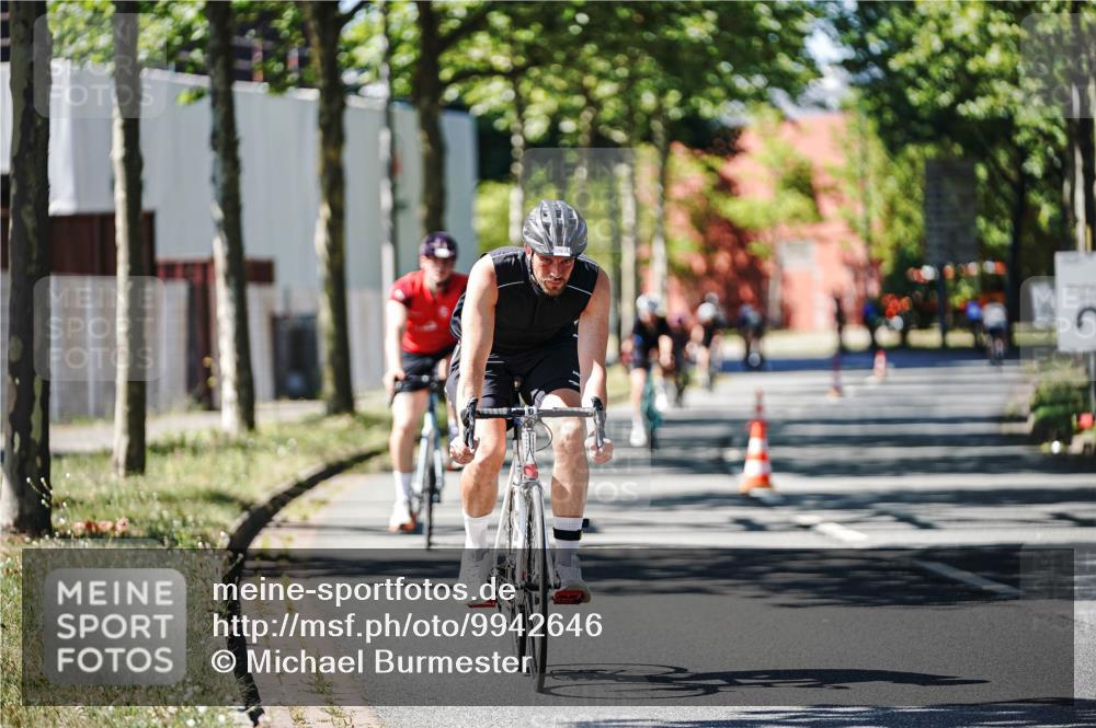 09.08.2026 - GEWOBA Citytriathlon Bremen Michael Burmester http://msf.ph/oto/9942646 09.08.2026 14:33:26 Radfahren 17, 86, 158, 179, 180, 232, 263, 265, 308, 395 meine-sportfotos.de