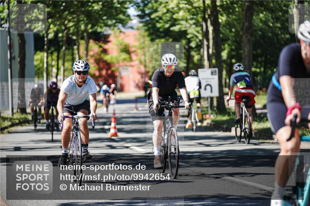 09.08.2026 - GEWOBA Citytriathlon Bremen Michael Burmester http://msf.ph/oto/9942654 09.08.2026 14:33:30 Radfahren 17, 38, 74, 86, 158, 179, 218, 232, 263, 265, 308, 395 meine-sportfotos.de