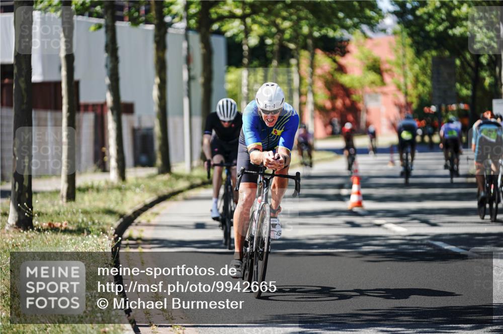 09.08.2026 - GEWOBA Citytriathlon Bremen Michael Burmester http://msf.ph/oto/9942665 09.08.2026 14:33:36 Radfahren 17, 38, 74, 82, 146, 179, 218, 232, 263, 308, 371, 470 meine-sportfotos.de