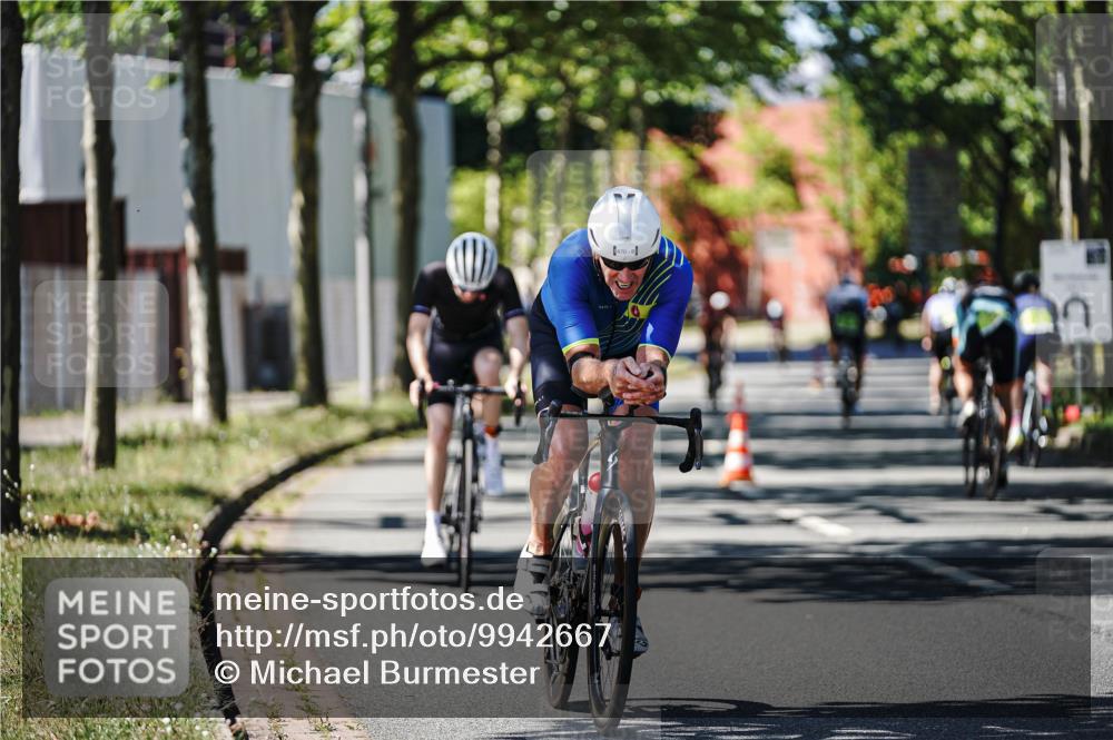 09.08.2026 - GEWOBA Citytriathlon Bremen Michael Burmester http://msf.ph/oto/9942667 09.08.2026 14:33:37 Radfahren 17, 38, 74, 82, 146, 218, 232, 263, 308, 371, 470 meine-sportfotos.de