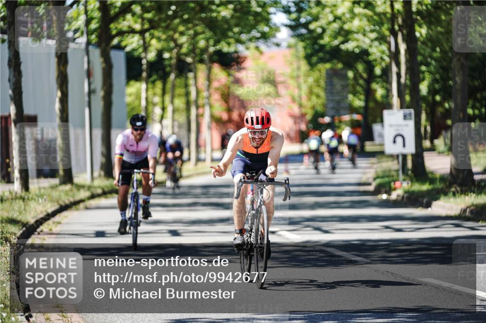 09.08.2026 - GEWOBA Citytriathlon Bremen Michael Burmester http://msf.ph/oto/9942677 09.08.2026 14:33:41 Radfahren 38, 74, 82, 146, 218, 232, 263, 308, 371, 470 meine-sportfotos.de