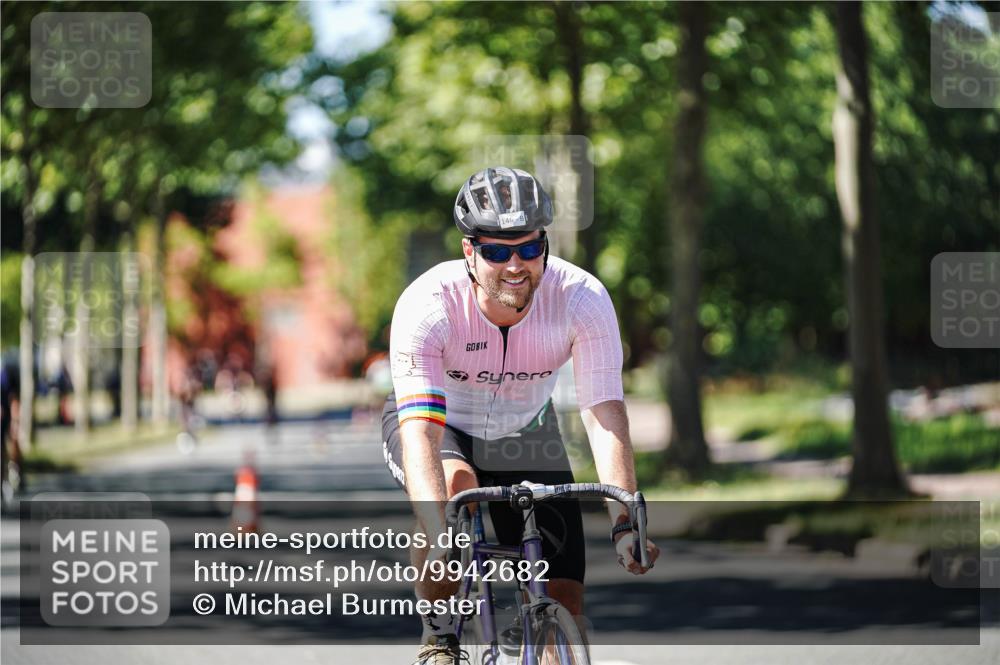 09.08.2026 - GEWOBA Citytriathlon Bremen Michael Burmester http://msf.ph/oto/9942682 09.08.2026 14:33:43 Radfahren 5, 38, 66, 74, 82, 146, 218, 232, 263, 308, 371, 470 meine-sportfotos.de
