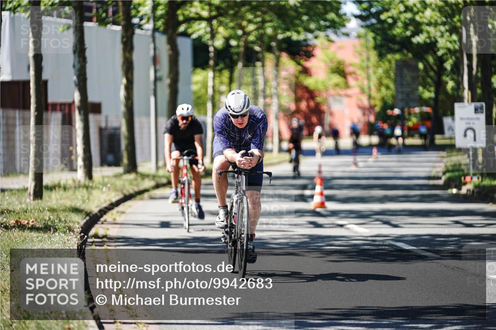 09.08.2026 - GEWOBA Citytriathlon Bremen Michael Burmester http://msf.ph/oto/9942683 09.08.2026 14:33:45 Radfahren 5, 38, 66, 74, 82, 146, 218, 263, 345, 371, 470 meine-sportfotos.de
