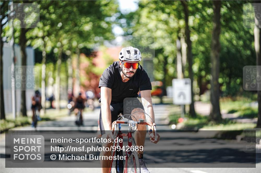 09.08.2026 - GEWOBA Citytriathlon Bremen Michael Burmester http://msf.ph/oto/9942689 09.08.2026 14:33:47 Radfahren 5, 38, 66, 74, 82, 146, 218, 345, 371, 470 meine-sportfotos.de
