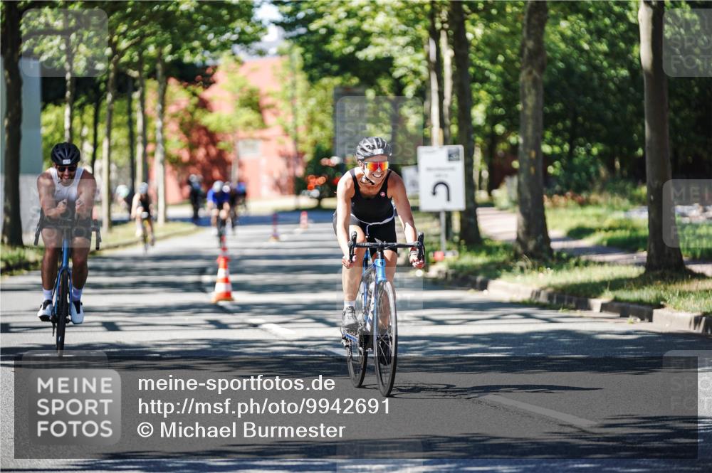 09.08.2026 - GEWOBA Citytriathlon Bremen Michael Burmester http://msf.ph/oto/9942691 09.08.2026 14:33:50 Radfahren 5, 38, 43, 66, 82, 146, 218, 278, 285, 345, 371, 470 meine-sportfotos.de