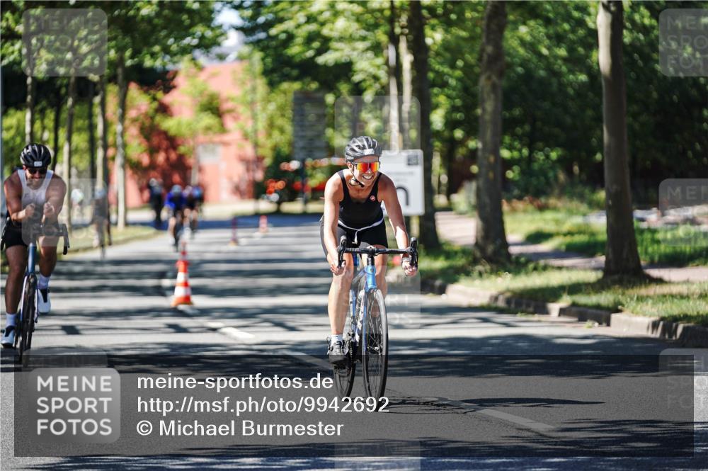 09.08.2026 - GEWOBA Citytriathlon Bremen Michael Burmester http://msf.ph/oto/9942692 09.08.2026 14:33:50 Radfahren 5, 38, 43, 66, 82, 146, 218, 278, 285, 345, 371, 470 meine-sportfotos.de