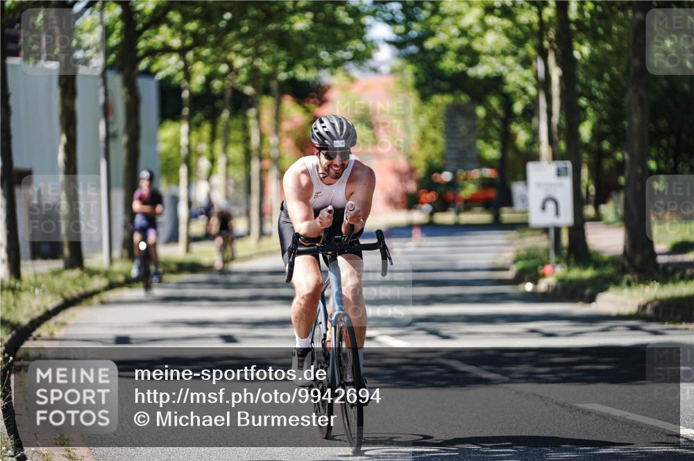09.08.2026 - GEWOBA Citytriathlon Bremen Michael Burmester http://msf.ph/oto/9942694 09.08.2026 14:33:51 Radfahren 5, 43, 66, 82, 146, 278, 285, 345, 371, 470 meine-sportfotos.de