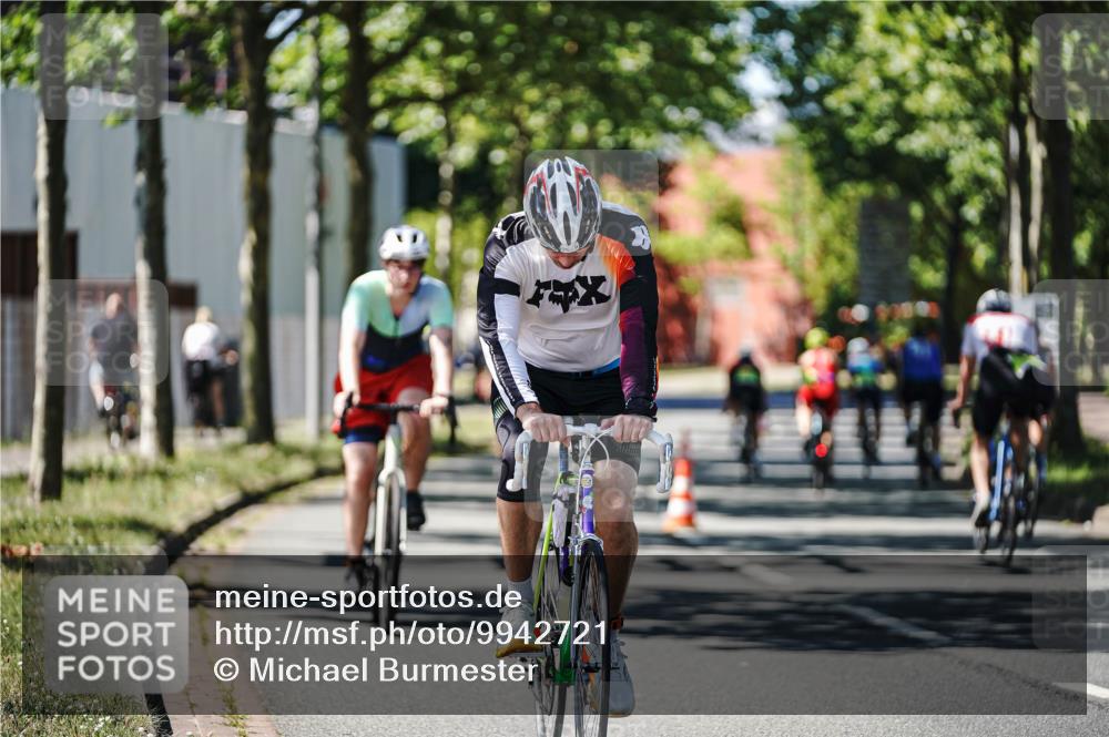 09.08.2026 - GEWOBA Citytriathlon Bremen Michael Burmester http://msf.ph/oto/9942721 09.08.2026 14:34:19 Radfahren 12, 69, 90, 95, 211, 429, 455 meine-sportfotos.de