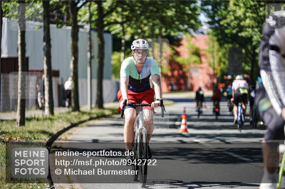 09.08.2026 - GEWOBA Citytriathlon Bremen Michael Burmester http://msf.ph/oto/9942722 09.08.2026 14:34:20 Radfahren 12, 69, 90, 95, 211, 429, 455 meine-sportfotos.de