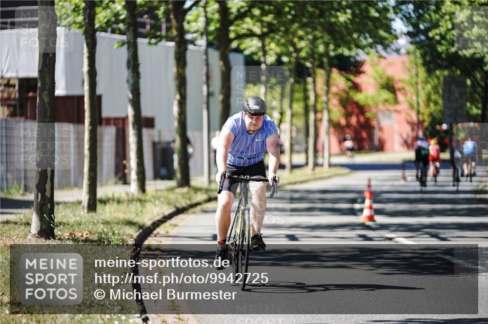 09.08.2026 - GEWOBA Citytriathlon Bremen Michael Burmester http://msf.ph/oto/9942725 09.08.2026 14:34:23 Radfahren 12, 69, 95, 211, 429, 455 meine-sportfotos.de