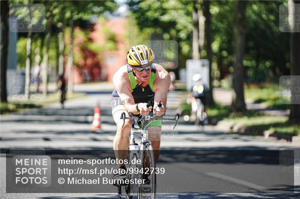09.08.2026 - GEWOBA Citytriathlon Bremen Michael Burmester http://msf.ph/oto/9942739 09.08.2026 14:34:45 Radfahren 182, 217, 378, 457 meine-sportfotos.de
