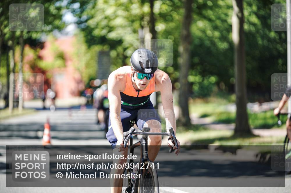 09.08.2026 - GEWOBA Citytriathlon Bremen Michael Burmester http://msf.ph/oto/9942741 09.08.2026 14:34:51 Radfahren 217, 378, 457 meine-sportfotos.de