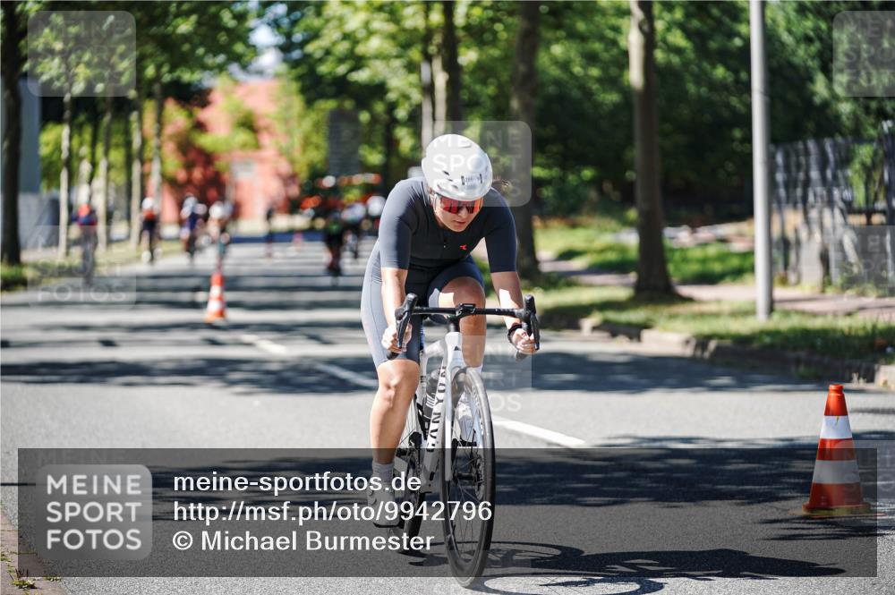 09.08.2026 - GEWOBA Citytriathlon Bremen Michael Burmester http://msf.ph/oto/9942796 09.08.2026 14:35:32 Radfahren 14, 28, 57, 64, 121, 130, 205, 286, 325, 339, 363, 364, 370, 403, 462, 466, 527 meine-sportfotos.de