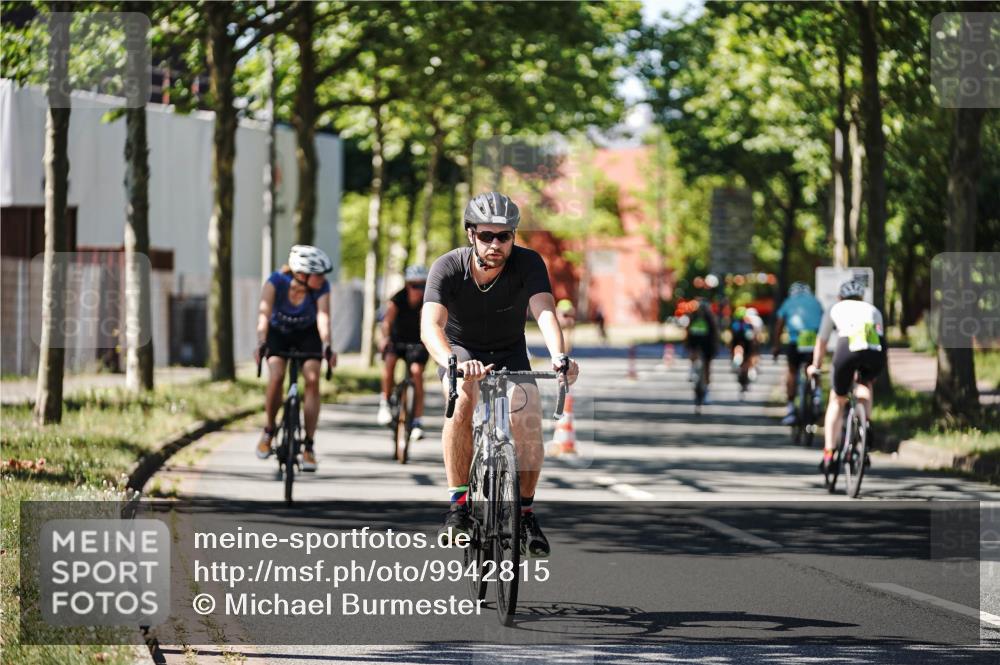 09.08.2026 - GEWOBA Citytriathlon Bremen Michael Burmester http://msf.ph/oto/9942815 09.08.2026 14:35:44 Radfahren 14, 39, 47, 147, 205, 271, 286, 325, 334, 363, 370, 453, 462, 466, 527 meine-sportfotos.de