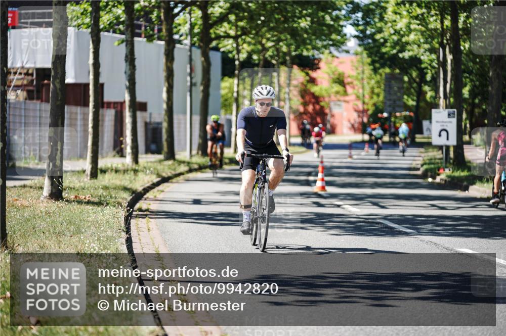 09.08.2026 - GEWOBA Citytriathlon Bremen Michael Burmester http://msf.ph/oto/9942820 09.08.2026 14:35:51 Radfahren 39, 47, 147, 205, 271, 334, 343, 363, 373, 453, 462, 527 meine-sportfotos.de