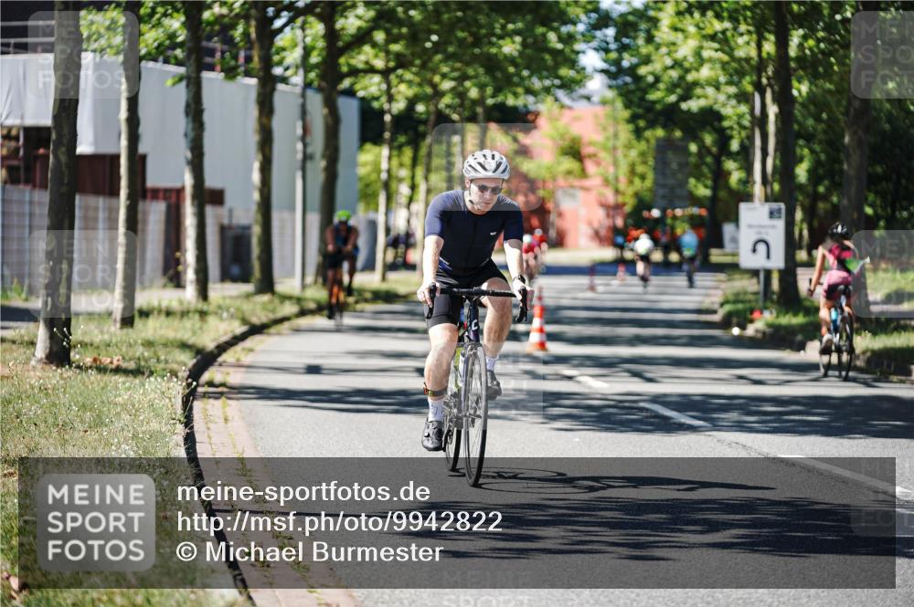 09.08.2026 - GEWOBA Citytriathlon Bremen Michael Burmester http://msf.ph/oto/9942822 09.08.2026 14:35:51 Radfahren 39, 47, 147, 205, 271, 334, 343, 363, 373, 453, 462, 527 meine-sportfotos.de