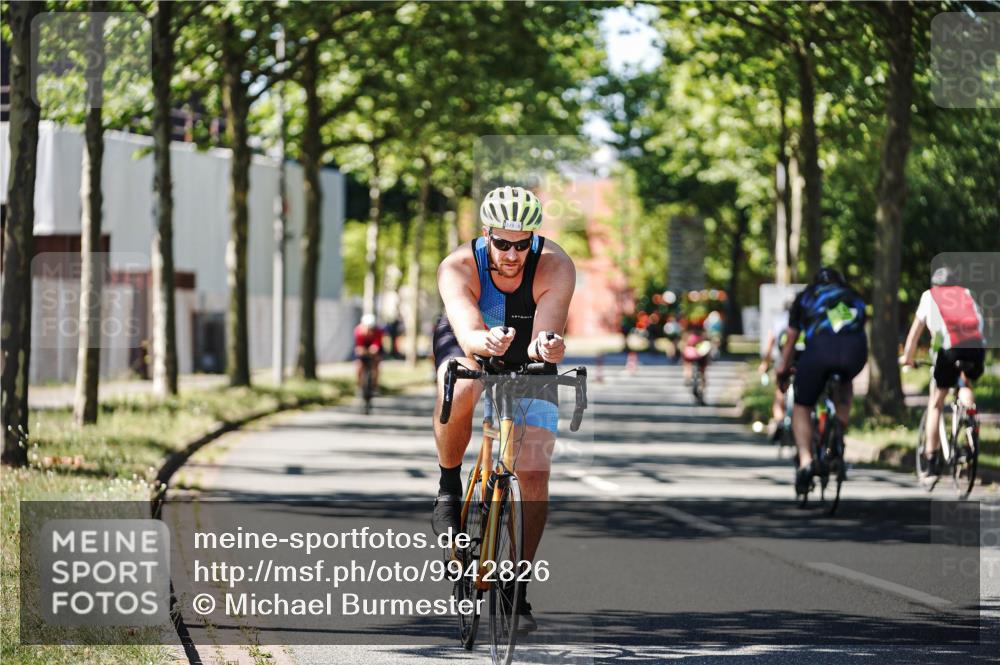 09.08.2026 - GEWOBA Citytriathlon Bremen Michael Burmester http://msf.ph/oto/9942826 09.08.2026 14:35:55 Radfahren 6, 39, 152, 271, 334, 343, 373, 453 meine-sportfotos.de