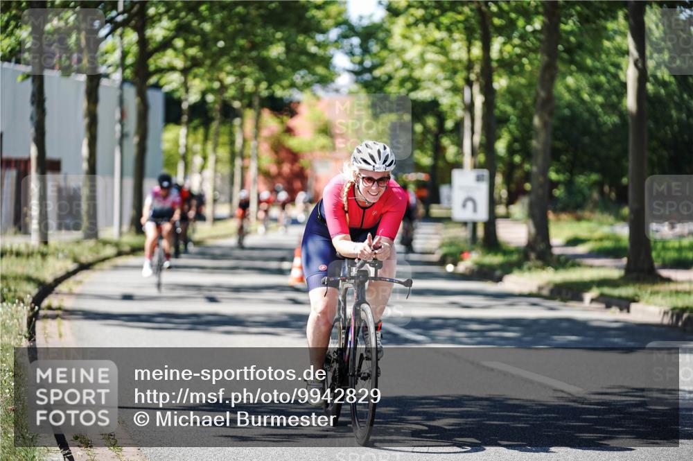 09.08.2026 - GEWOBA Citytriathlon Bremen Michael Burmester http://msf.ph/oto/9942829 09.08.2026 14:35:59 Radfahren 6, 39, 152, 163, 269, 329, 343, 373 meine-sportfotos.de