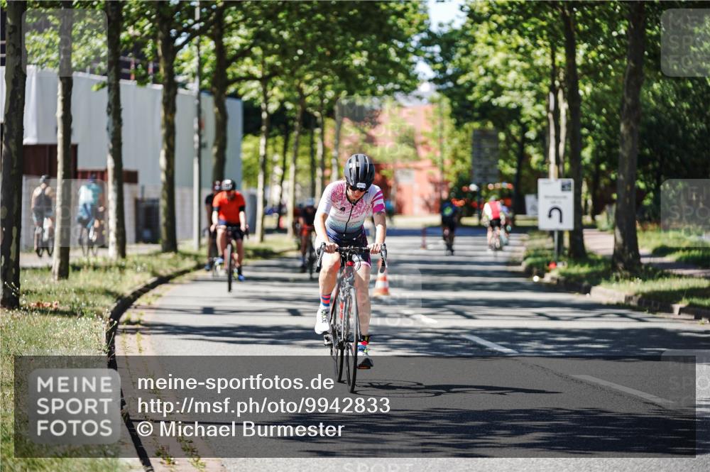 09.08.2026 - GEWOBA Citytriathlon Bremen Michael Burmester http://msf.ph/oto/9942833 09.08.2026 14:36:00 Radfahren 6, 39, 152, 163, 235, 269, 329, 343, 373 meine-sportfotos.de