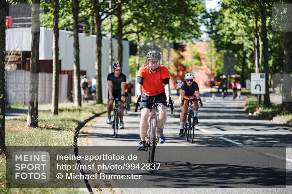 09.08.2026 - GEWOBA Citytriathlon Bremen Michael Burmester http://msf.ph/oto/9942837 09.08.2026 14:36:03 Radfahren 6, 39, 53, 152, 163, 235, 240, 269, 329, 343, 373 meine-sportfotos.de