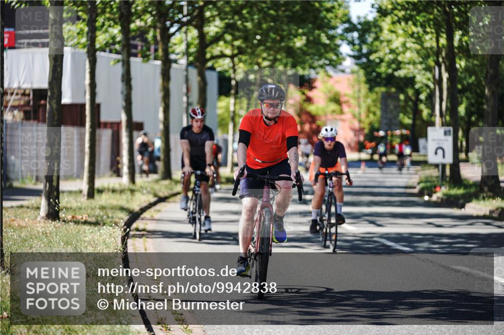 09.08.2026 - GEWOBA Citytriathlon Bremen Michael Burmester http://msf.ph/oto/9942838 09.08.2026 14:36:03 Radfahren 6, 39, 53, 152, 163, 235, 240, 269, 329, 343, 373 meine-sportfotos.de