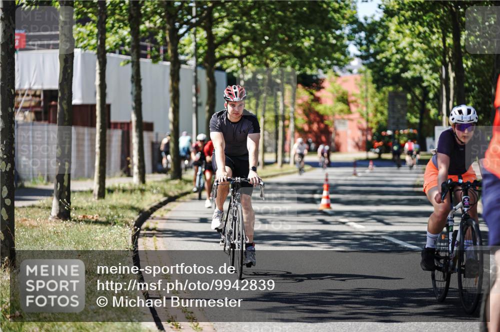 09.08.2026 - GEWOBA Citytriathlon Bremen Michael Burmester http://msf.ph/oto/9942839 09.08.2026 14:36:04 Radfahren 6, 53, 152, 163, 235, 240, 269, 274, 329, 343, 373 meine-sportfotos.de
