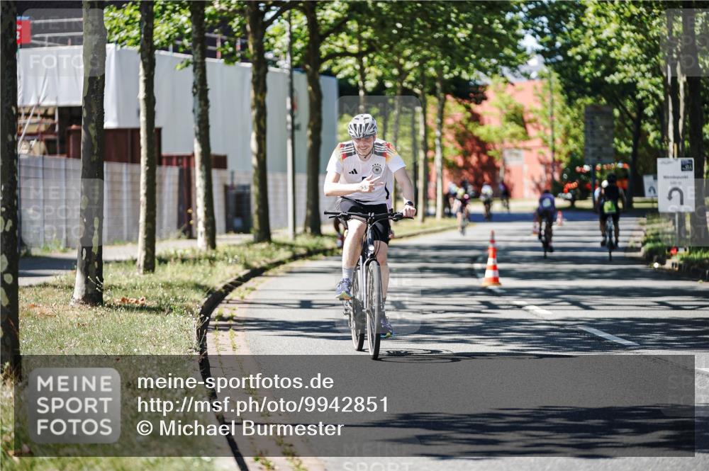 09.08.2026 - GEWOBA Citytriathlon Bremen Michael Burmester http://msf.ph/oto/9942851 09.08.2026 14:36:12 Radfahren 6, 53, 152, 163, 235, 240, 269, 274, 309, 329, 356 meine-sportfotos.de