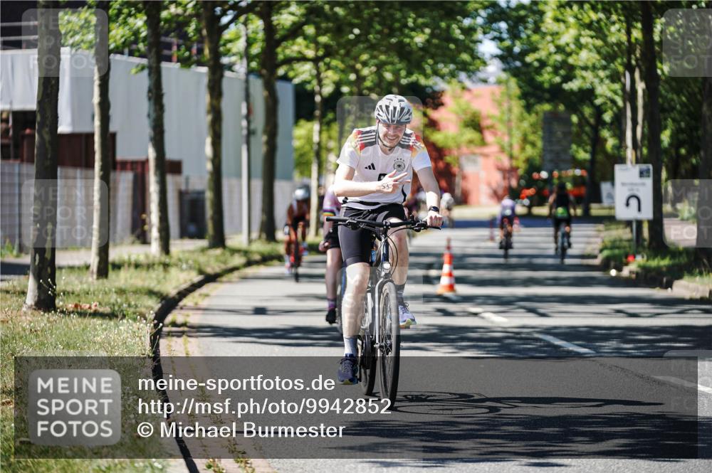 09.08.2026 - GEWOBA Citytriathlon Bremen Michael Burmester http://msf.ph/oto/9942852 09.08.2026 14:36:12 Radfahren 6, 53, 152, 163, 235, 240, 269, 274, 309, 329, 356 meine-sportfotos.de