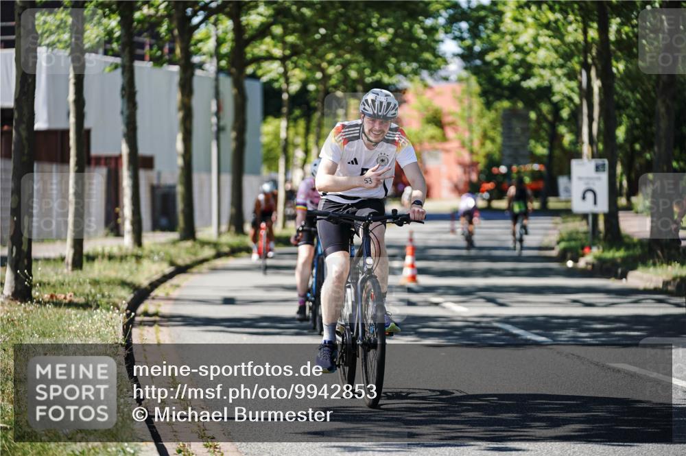 09.08.2026 - GEWOBA Citytriathlon Bremen Michael Burmester http://msf.ph/oto/9942853 09.08.2026 14:36:12 Radfahren 6, 53, 152, 163, 235, 240, 269, 274, 309, 329, 356 meine-sportfotos.de