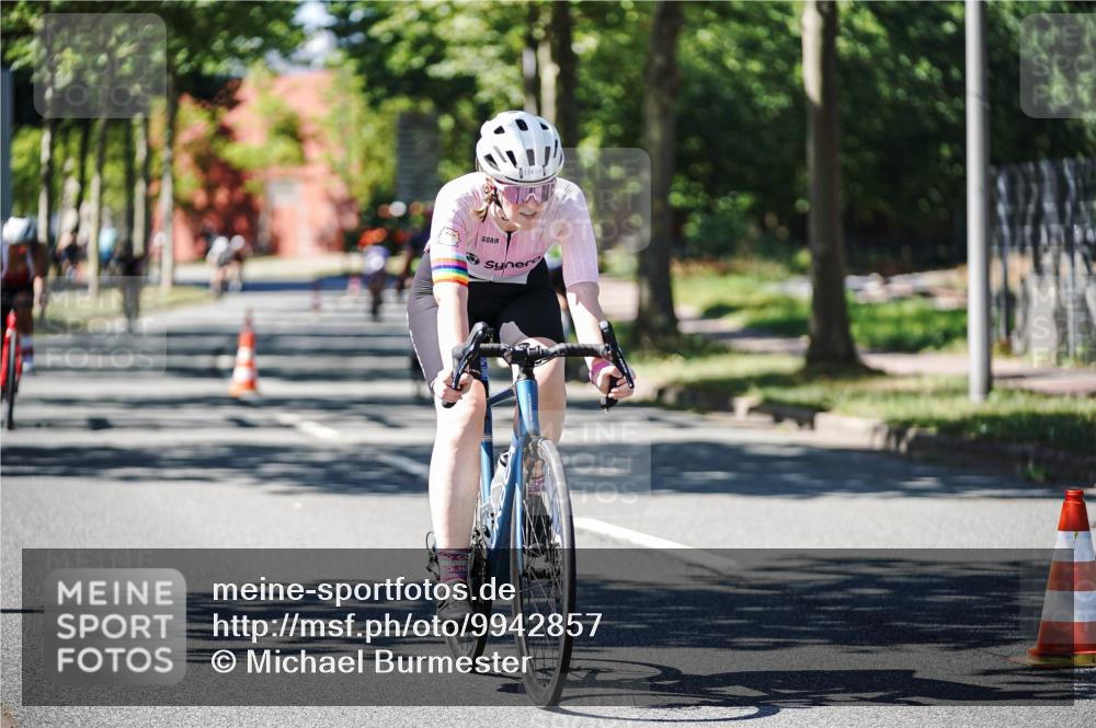 09.08.2026 - GEWOBA Citytriathlon Bremen Michael Burmester http://msf.ph/oto/9942857 09.08.2026 14:36:14 Radfahren 53, 163, 207, 235, 240, 269, 274, 309, 329, 356 meine-sportfotos.de