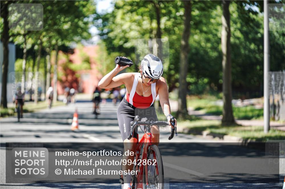09.08.2026 - GEWOBA Citytriathlon Bremen Michael Burmester http://msf.ph/oto/9942862 09.08.2026 14:36:16 Radfahren 53, 163, 207, 235, 240, 269, 274, 309, 321, 329, 356 meine-sportfotos.de